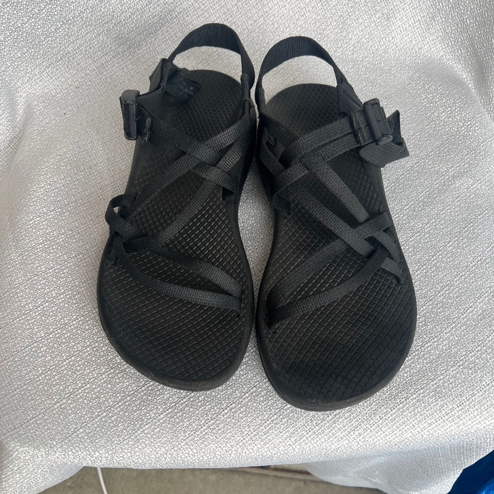 Chaco Women's Black Adjustable Strappy Sandals - Picture 5 of 12